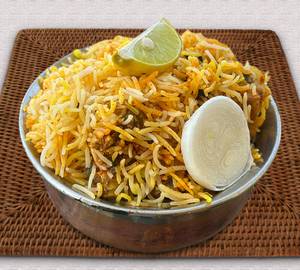 Chicken dum biryani [2 pieces]