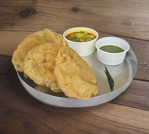 Puri (5 Pieces) & Aloo Tamatar Sabzi