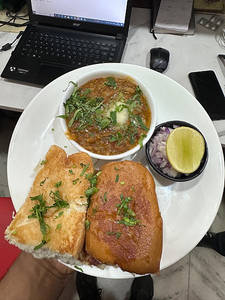 Pav Bhaji [2 Pcs] [Breakfast]