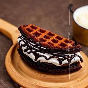 Brownie Kitkat Waffle Stick