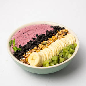 Berry Blast Smoothie Bowl.