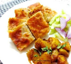 Egg Mughlai Paratha ( 1 Pcs )