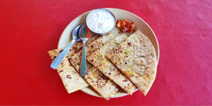 Paneer Paratha With Curd