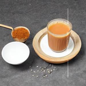 Elaichi milk tea