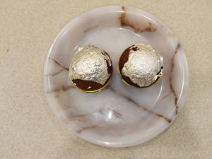 Dry Gulab Jamun [2 Pcs]