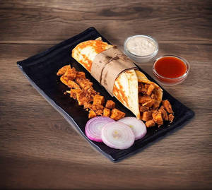 Chicken Shawarma In Khubus (salad)