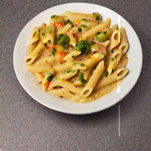 Veg pasta white