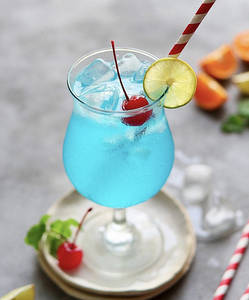 Blue Lagoon Mojito