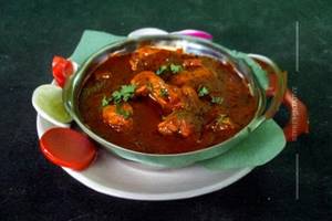 Boneless Chicken Do Pyaza