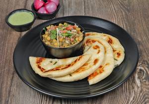 Matar Kulcha (2Pcs)
