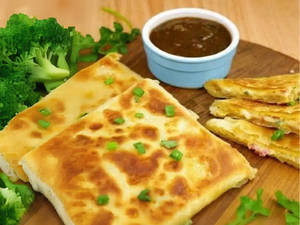 Moolchand Spl. Double Egg Cheese Paratha