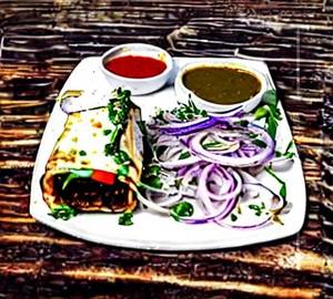 Fried Paneer Roll [2 Pieces]