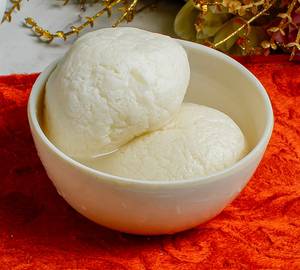 Spongy Rasgulla (2 Pcs)