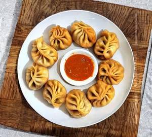 Chicken Fried Momos (8 Pieces)
