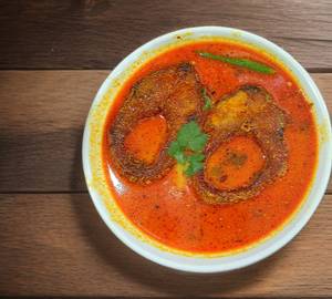 Fish curry rehu [ 2 pieces ]