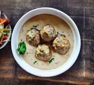 Malai kofta white gravy