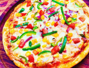 Veg Extravaganza Pizza (medium 6 Slice)