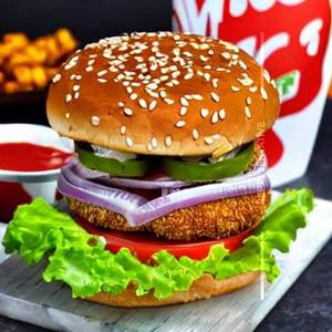 Paneer Chilli Garlic Burger