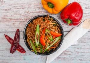 Veg Chilli Garlic Noodles