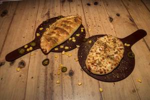 Chicken Cheese Garlic Bread