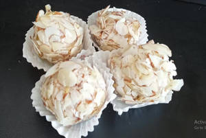 Kaju badam laddu