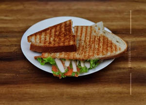 Cheesy Chutney Sandwich