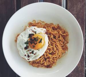 Egg maggi