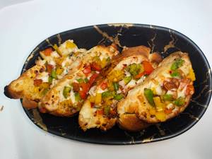 Veggie stuffed garlic bread