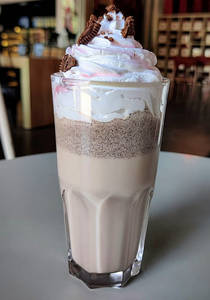 Bubble Gum Oreo Shake