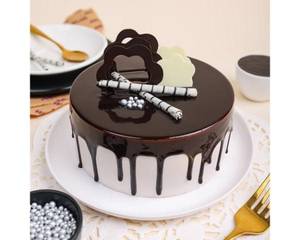 Light Chocolate Cake