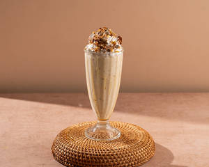 Banana Almond Honey Smoothie