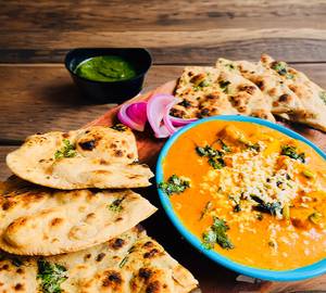 Matar paneer and rice/2 roti