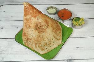Onion Rava Masala Dosa