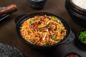 Chilli Garlic Fried Rice - Chicken