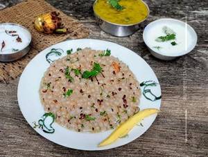 Sabudana Khichdi & Dahi