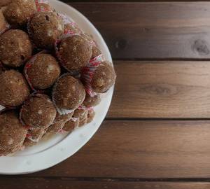 Gond Laddu [250Gm]