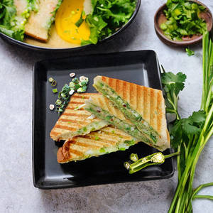 Egg Chilly Cheese Sandwich
