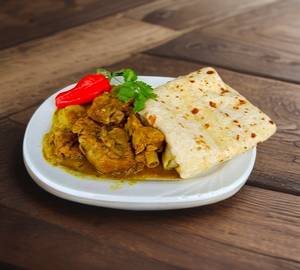 10 roti with Large red chicken curry Family Pack