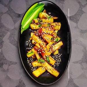 Crispy sesame honey chilli potato