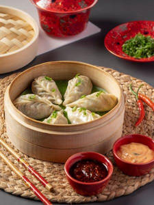 Veg Steamed Classic Momo