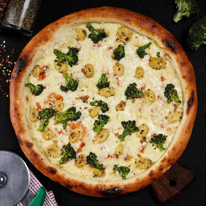 Baby Corn And Broccoli Pizza