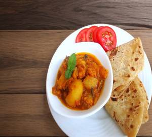 Fhariyali Aloo sabji Half +3 Fhariyali paratha
