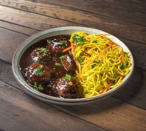 Veg Noodles with Veg Manchurian Gravy