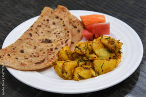 4 Kuttu Paratha And Jeera Aloo