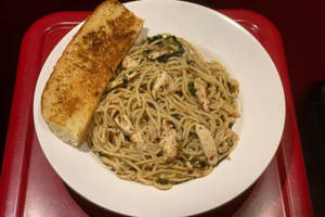 Chicken Aglio E Olio Pasta