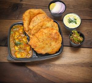 5 Poori With Gravy Aloo sabji