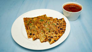 Mutton Keema Naan With Gravy