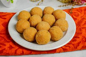 Desi Ghee Besan Laddu