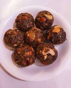 Alsi Pinni Desi Ghee