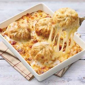 Cheesy Chicken Steamed Momos(5 Pieces)